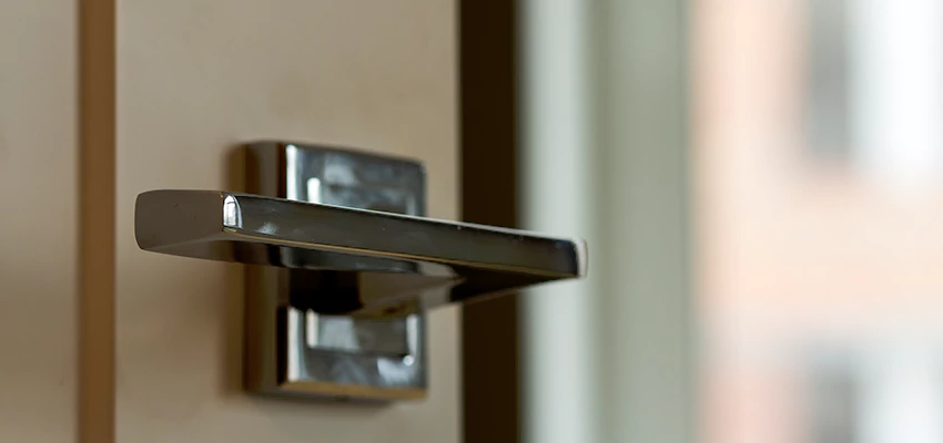 Door Lever Knob Repair in Corcoran, California