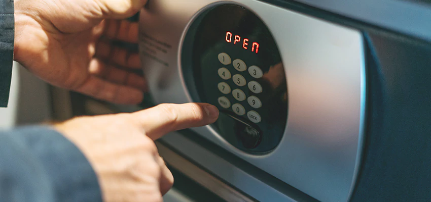 Cash Safe Openers in Corcoran, California
